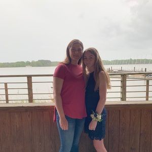 Meet your Posher, Aja